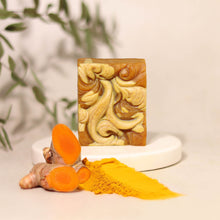 Load image into Gallery viewer, Kojic acid &amp; Turmeric Cleansing Bar
